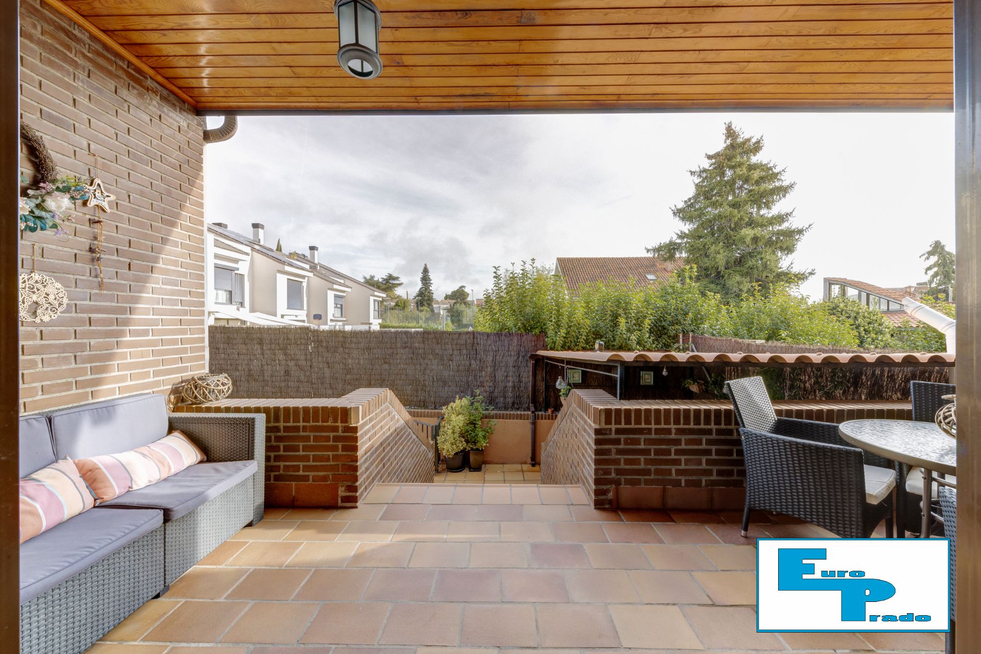 Terrassa de Casa adosada en venda en Las Rozas de Madrid amb Aire condicionat, Calefacció i Jardí privat