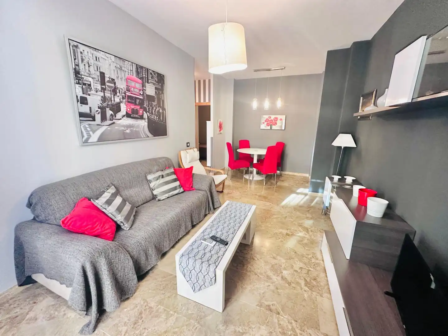 Living room of Flat for sale in Málaga  with Air Conditioner, Storage room and Balcony