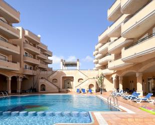 Piscina de Apartament en venda en Orihuela amb Aire condicionat, Balcó i Piscina comunitària