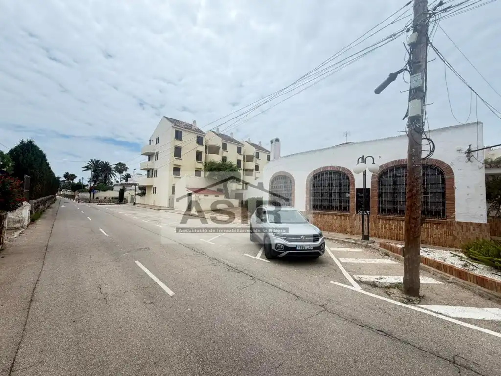 Vista exterior de Local en venta en Dénia