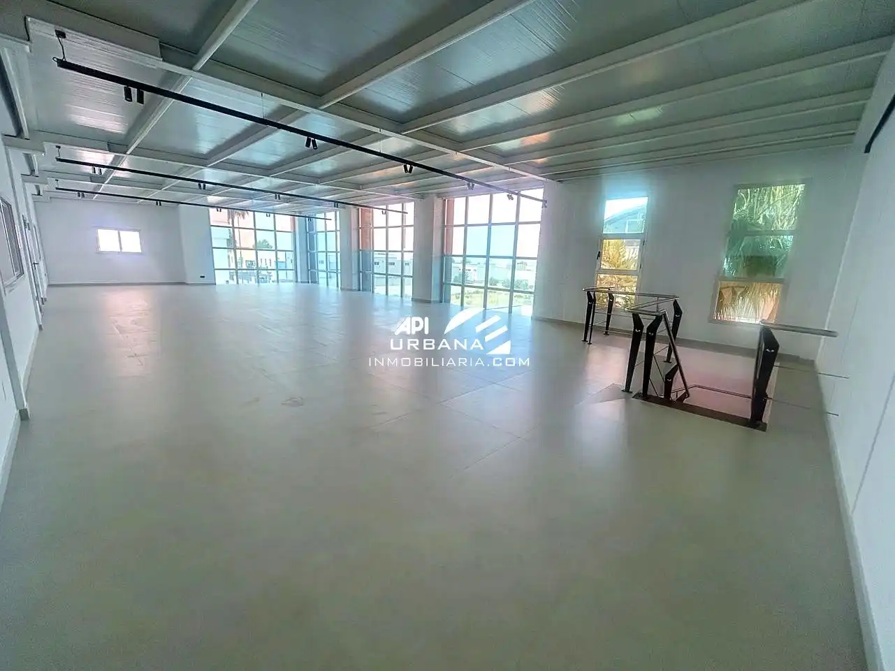 Industrial building to rent in Avenida de La Rioja, imagen 13