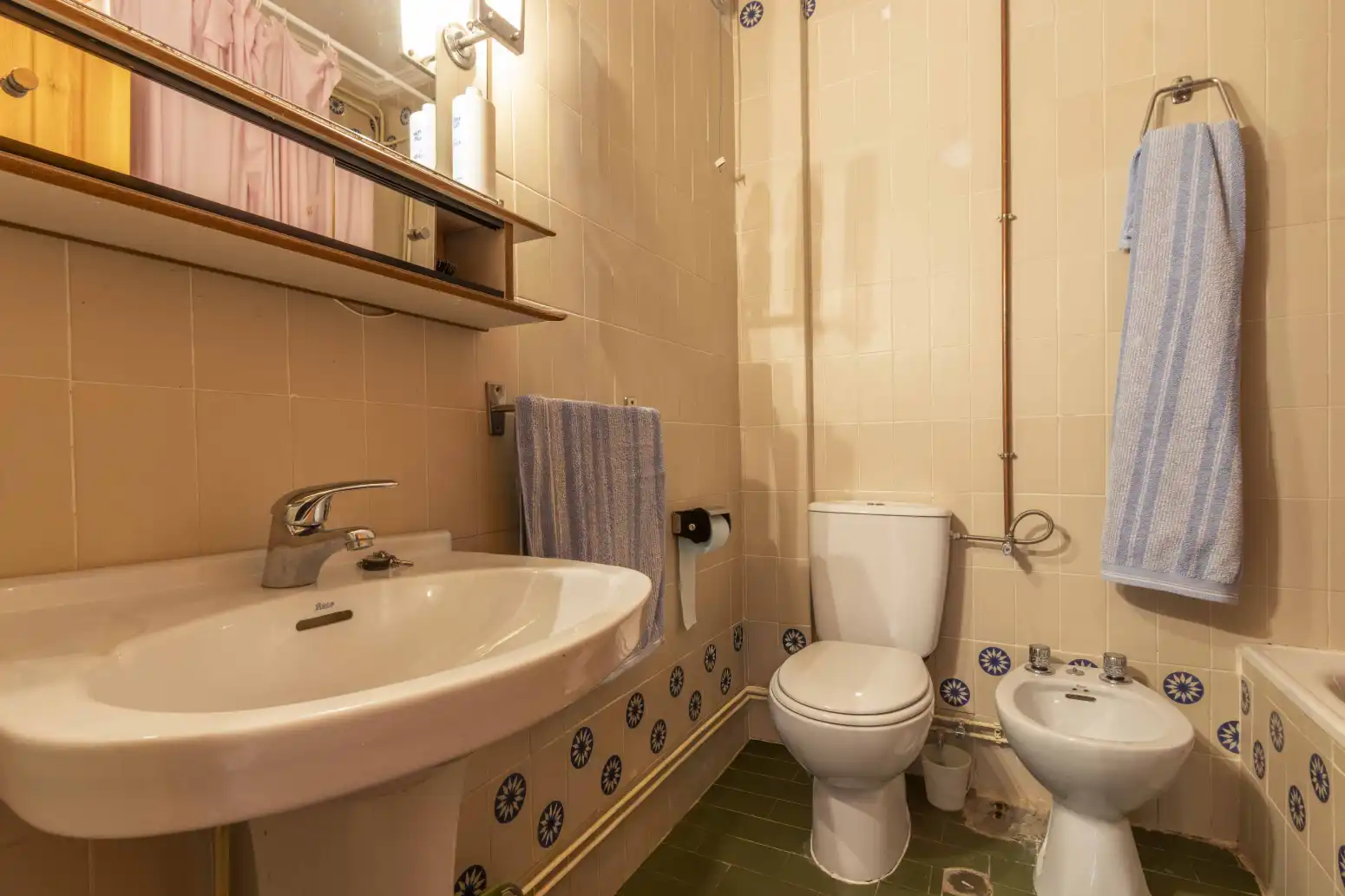Bathroom of Flat for sale in Alcalá de la Selva  with Heating, Terrace and Storage room