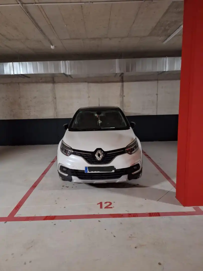 Wohnung zur Miete in Carrer Ripollès, Lledoner