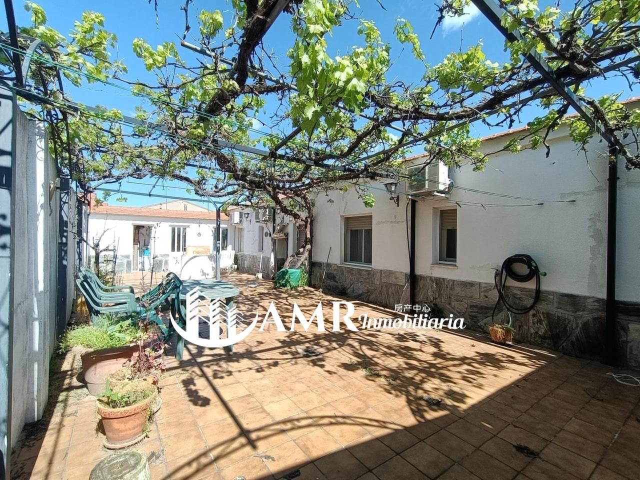 Exterior view of House or chalet for sale in Yuncos  with Air Conditioner, Heating and Private garden