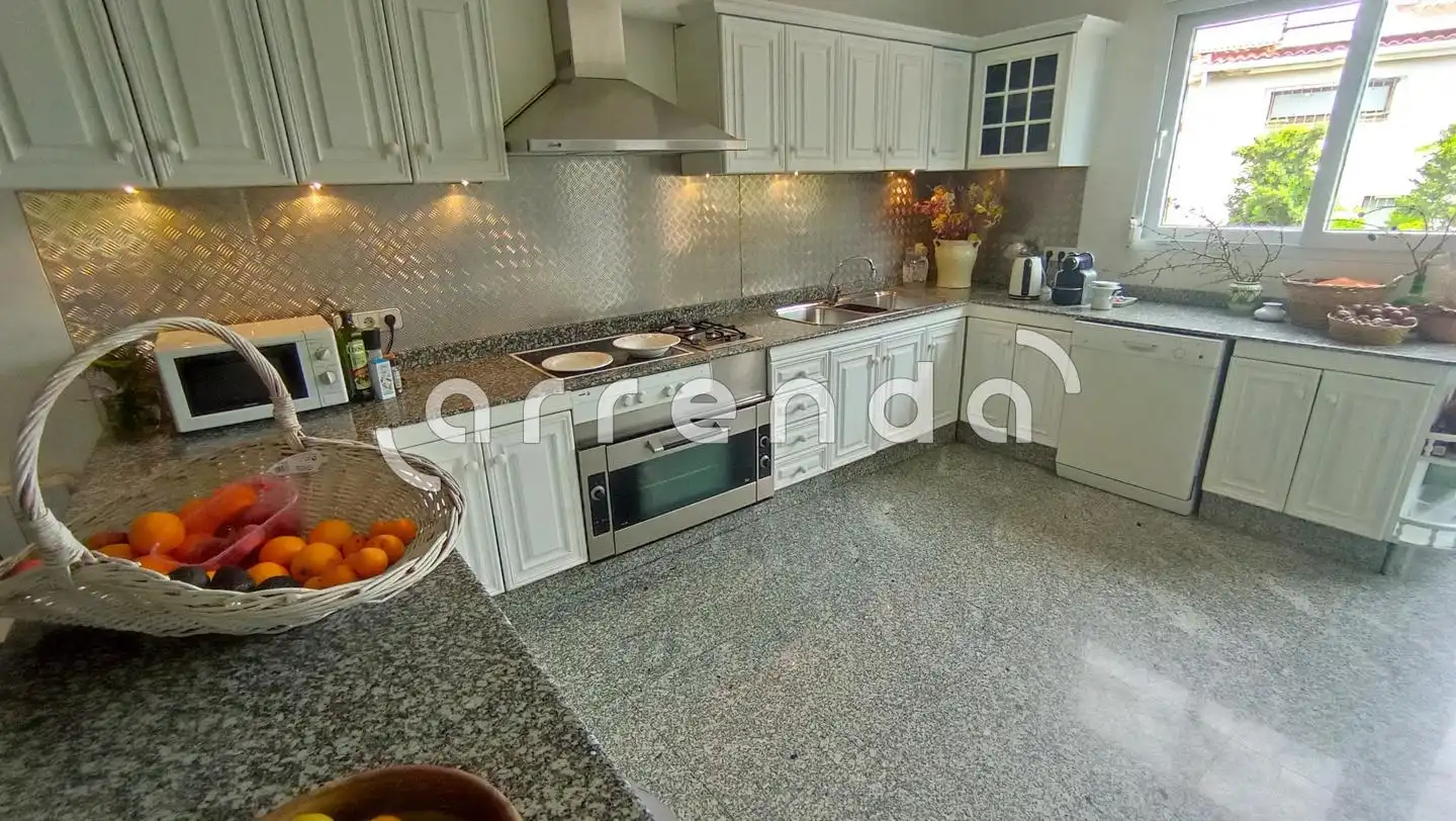 Cocina de Casa o chalet en venta en Villalbilla con Calefacción, Jardín privado y Terraza
