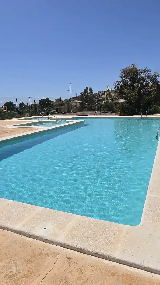 Swimming pool of Flat for rent in El Campello  with Air Conditioner, Private garden and Swimming Pool