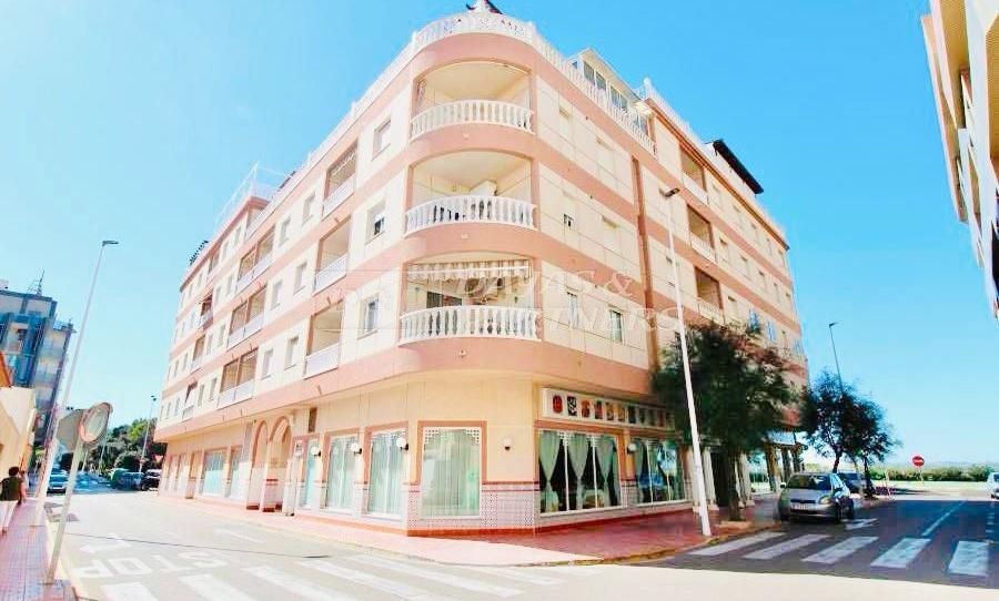 Foto 1 de Apartament de lloguer a Gaspar Perelló, Alicante