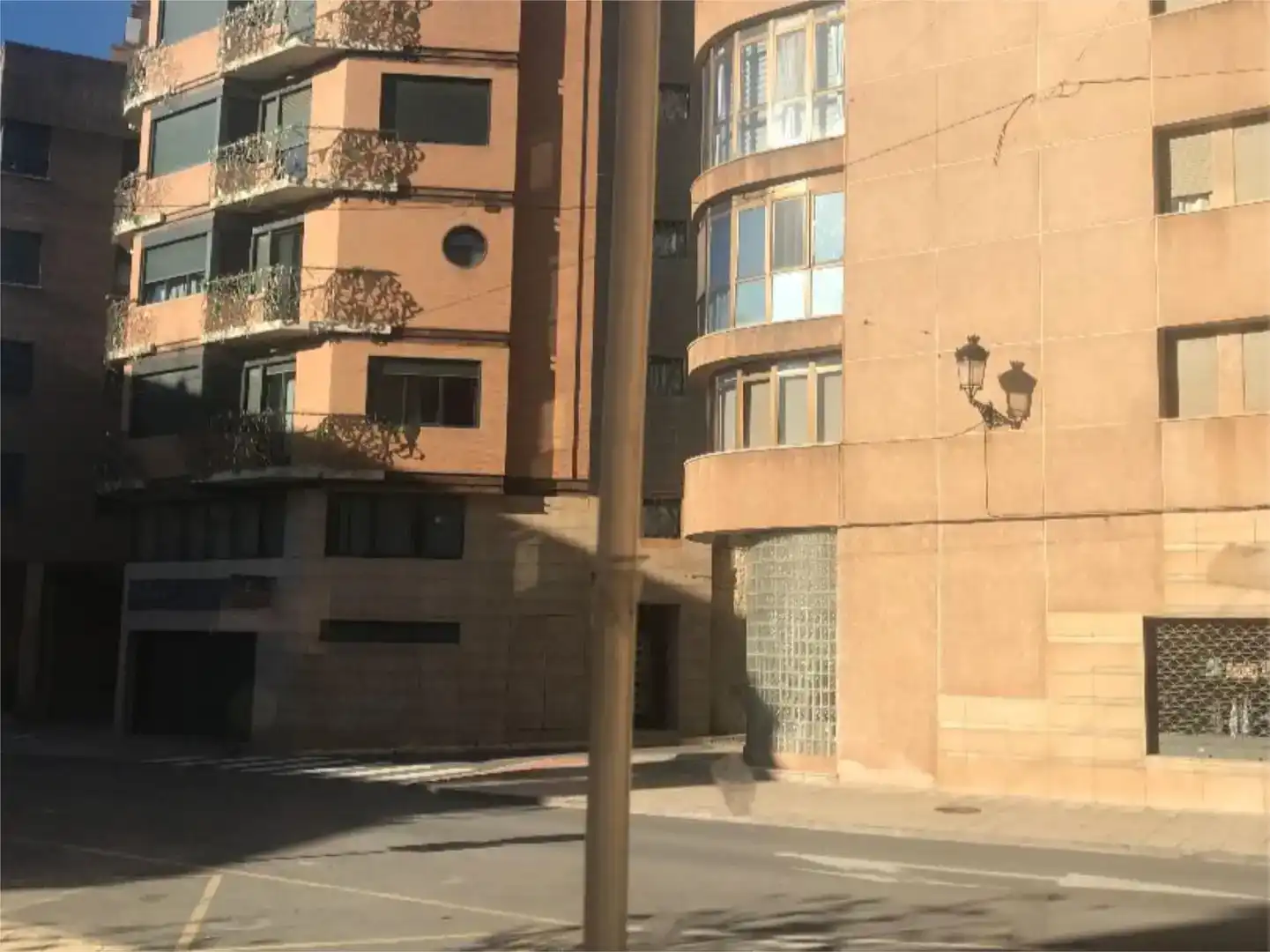 Vista exterior de Local de alquiler en L'Alcora con Aire acondicionado