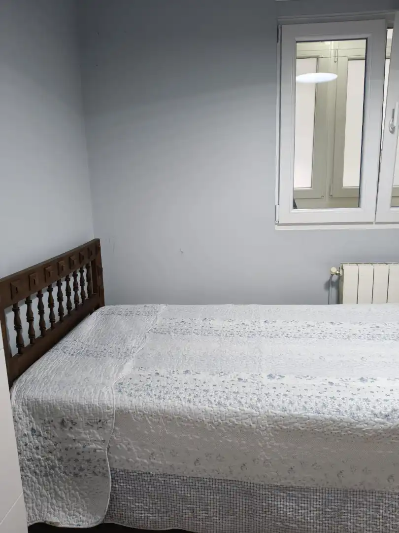 Schlafzimmer von Wohnung zum Verkauf in Lugo mit Möbliert