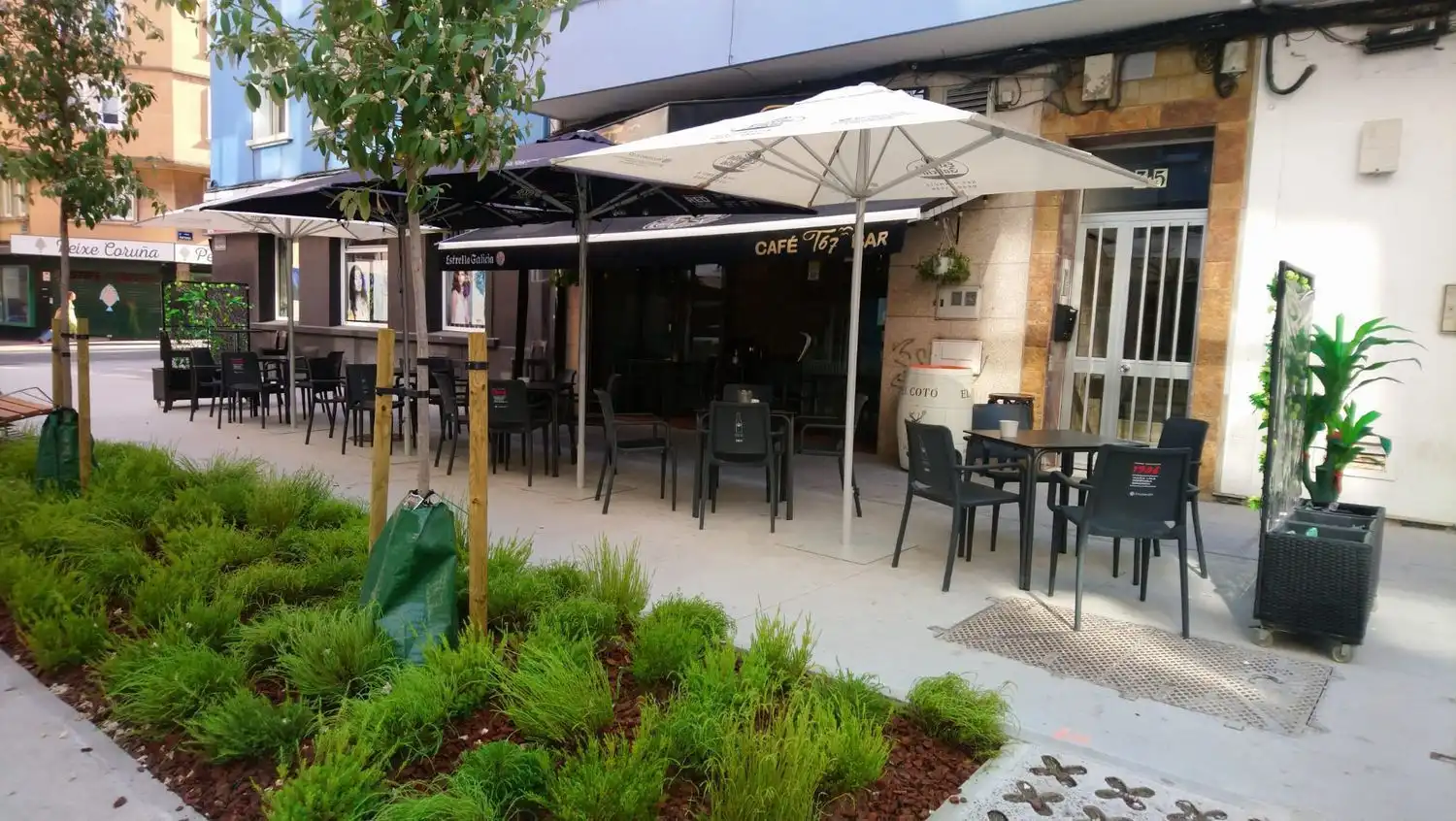 Locale commerciale in affitto a Calle San Leopoldo 3