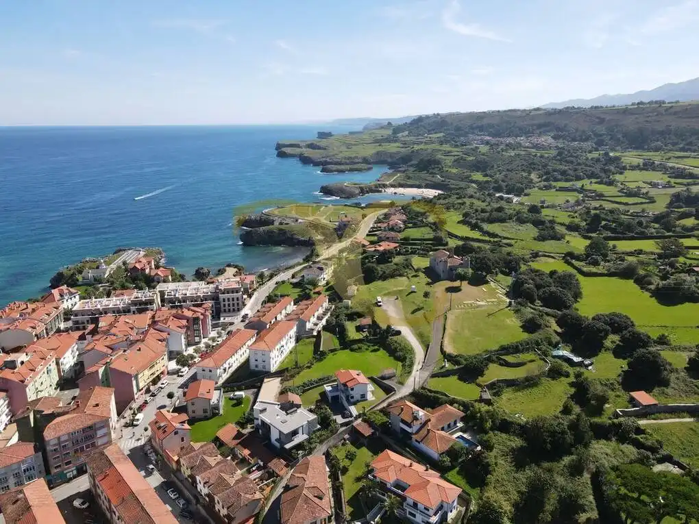 Exterior view of Flat for sale in Llanes  with Heating and Furnished