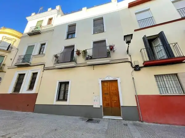 Piso en venta en C/ Alberto Lista, Feria