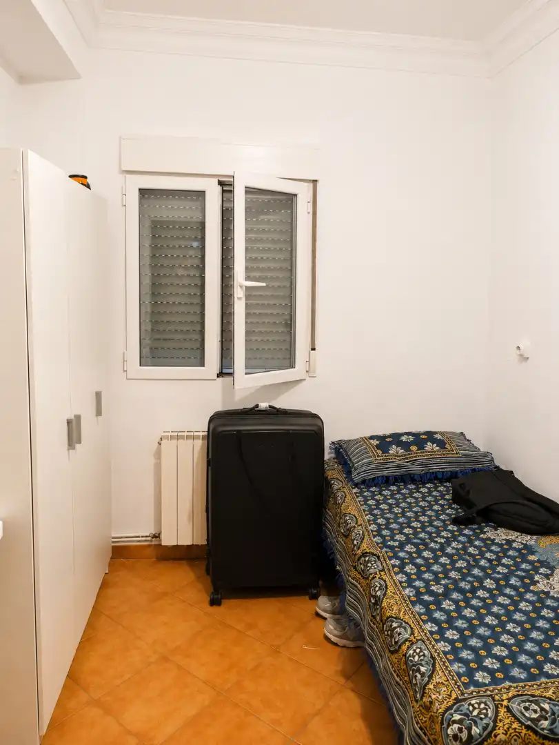 Habitación de Piso en venta en Zaragoza con Amueblado, Horno y Lavadora