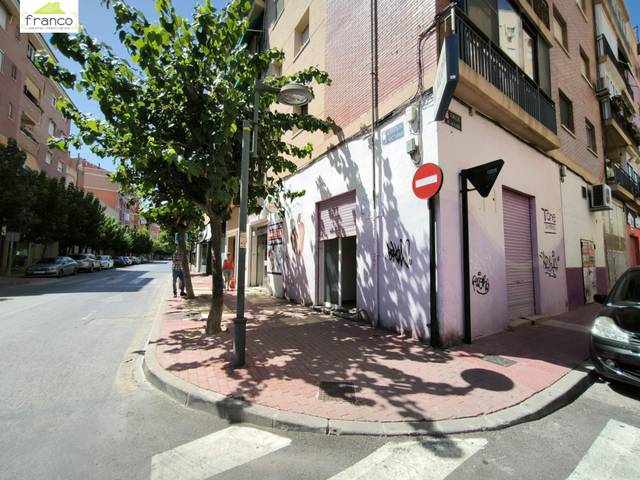 Local comercial en Alquiler en La Flota