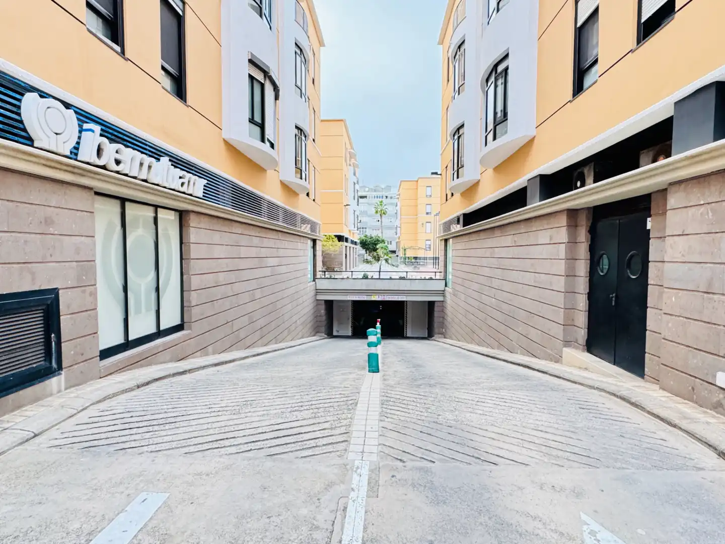 Vista exterior de Garaje en venta en Las Palmas de Gran Canaria
