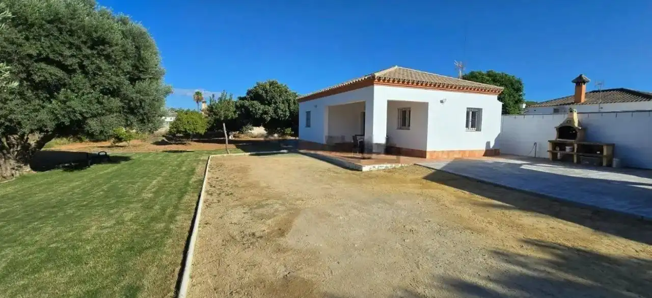 Exterior view of Country homes for sale in Chiclana de la Frontera  with Private garden, Parquet flooring and Terrace