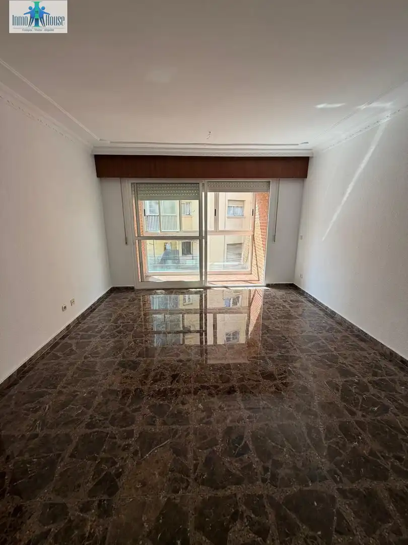 Appartamento con terrazza in vendita a Industria, imagen 2