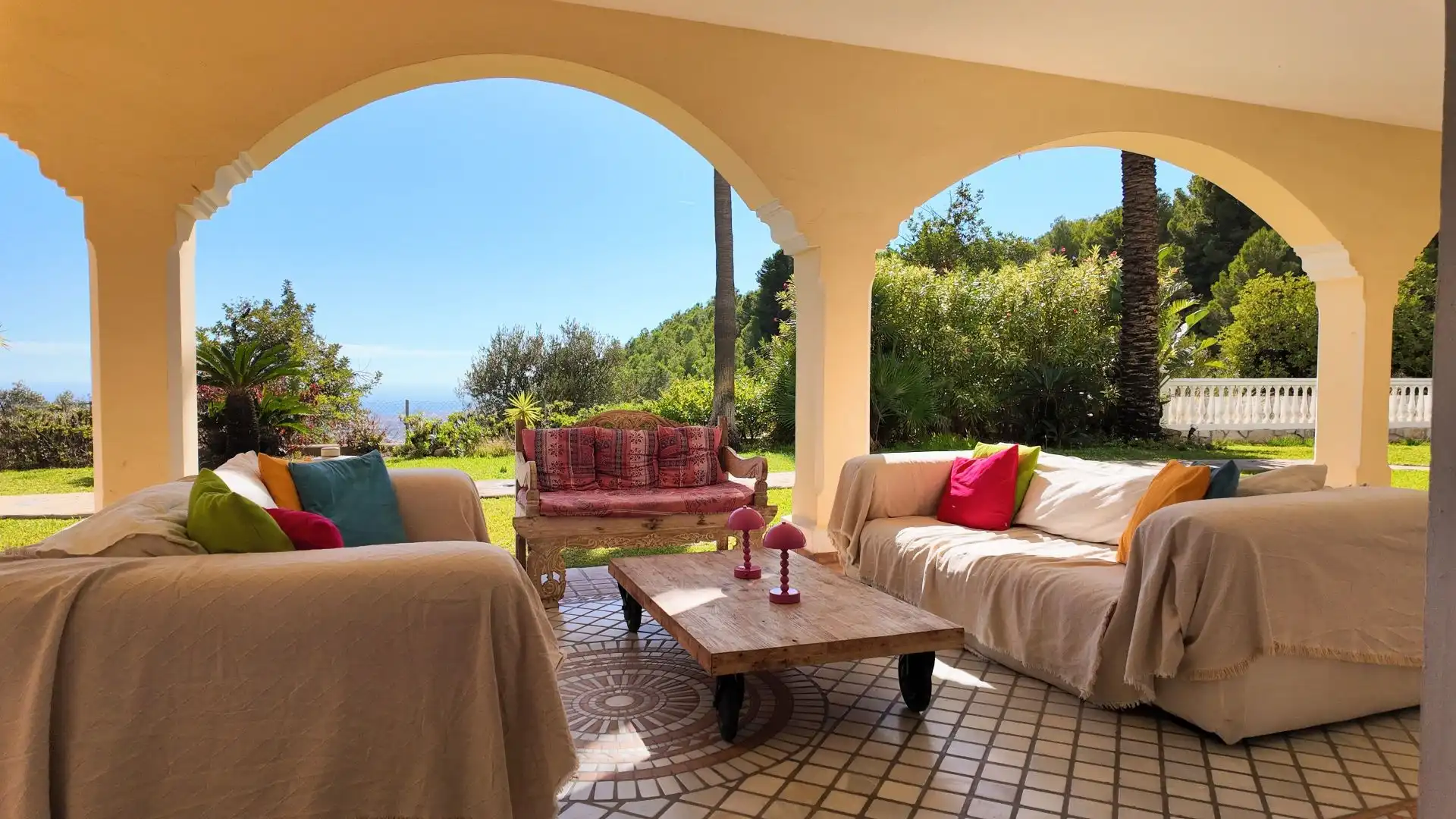 Terrassa de Finca rústica en venda en Mijas amb Aire condicionat, Traster i Piscina