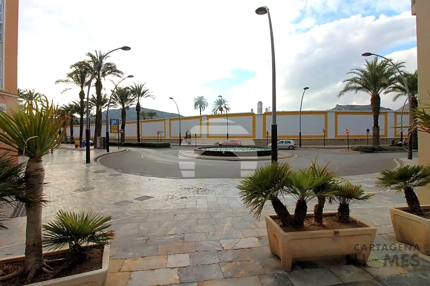 Vista exterior de Piso de alquiler en Cartagena con Calefacción, Parquet y Amueblado