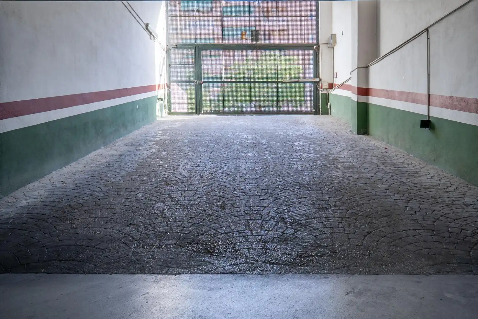 Garage zum Verkauf in Granada