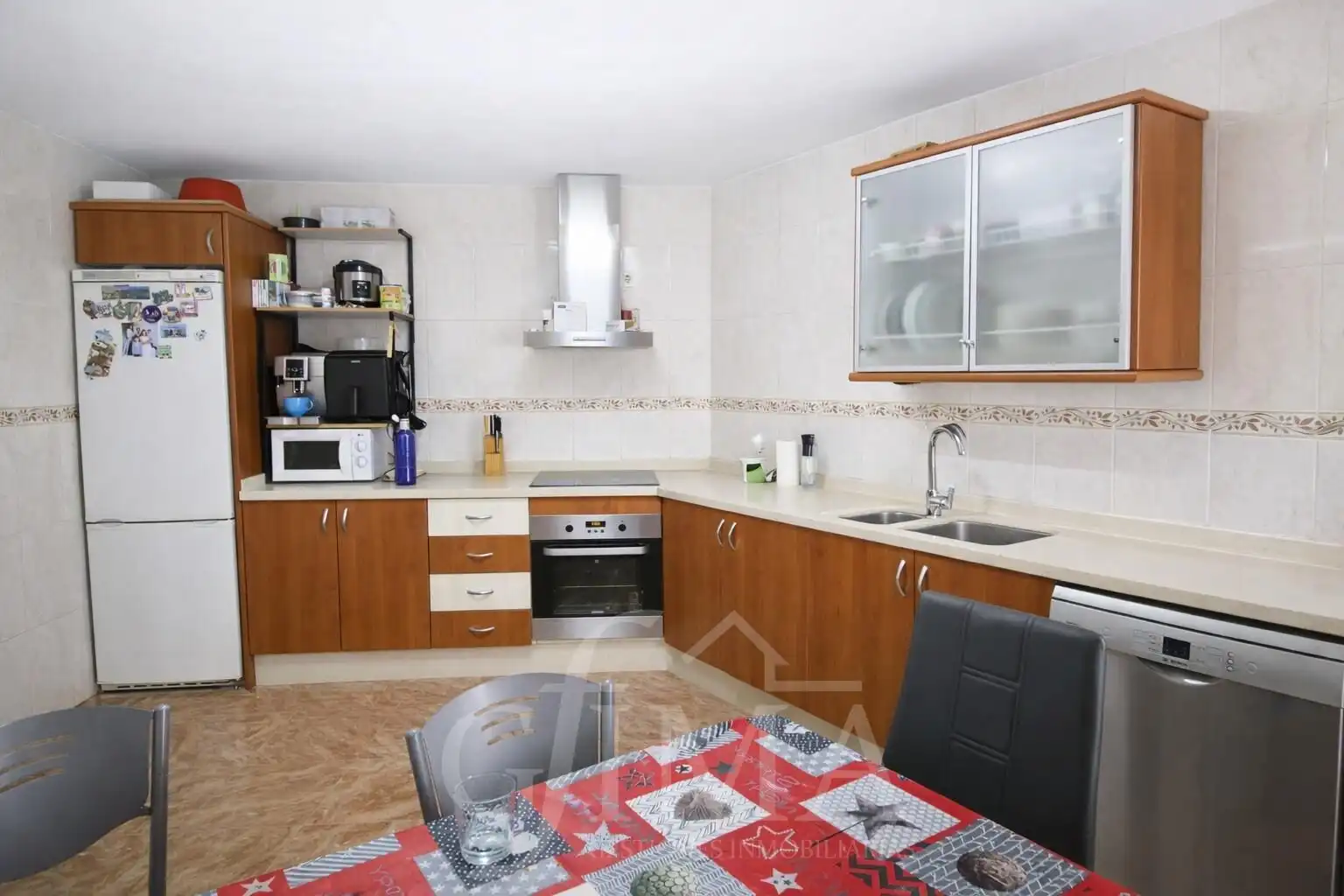 Cuina de Casa o xalet en venda en Tomelloso amb Aire condicionat, Calefacció i Terrassa