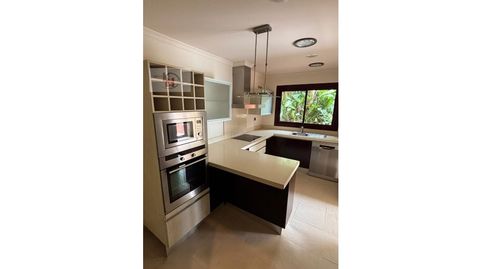 Foto 5 de Casa adosada en venta en Lomas de Marbella Club, Marbella