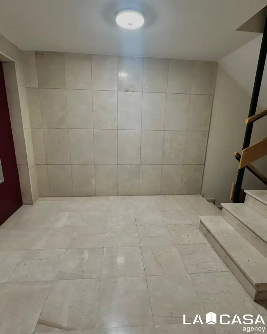 Baño de Piso en venta en Sevilla con Balcón
