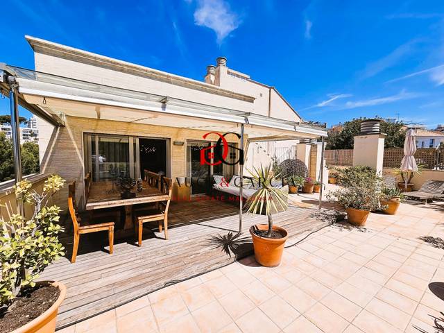 Ático en Venta en Carrer del Polvorí en El Terreno