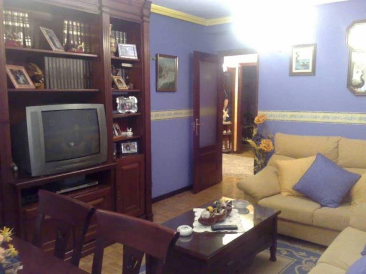 Living room of Flat for sale in Oviedo   with Heating, Parquet flooring and Storage room