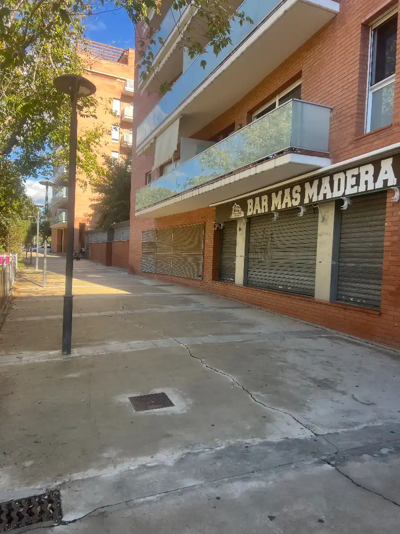 Vista exterior de Local en venta en Reus con Aire acondicionado, Calefacción y Terraza