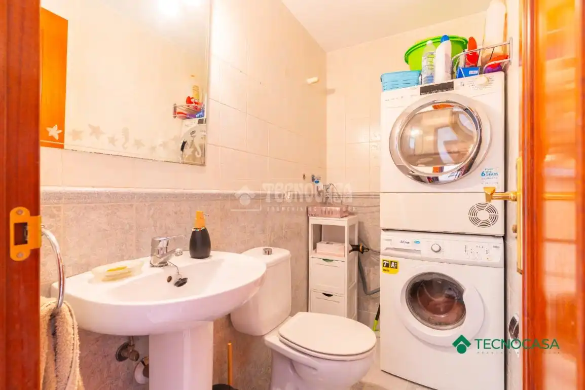 Bathroom of Duplexes for sale in Roquetas de Mar  with Air Conditioner and Terrace