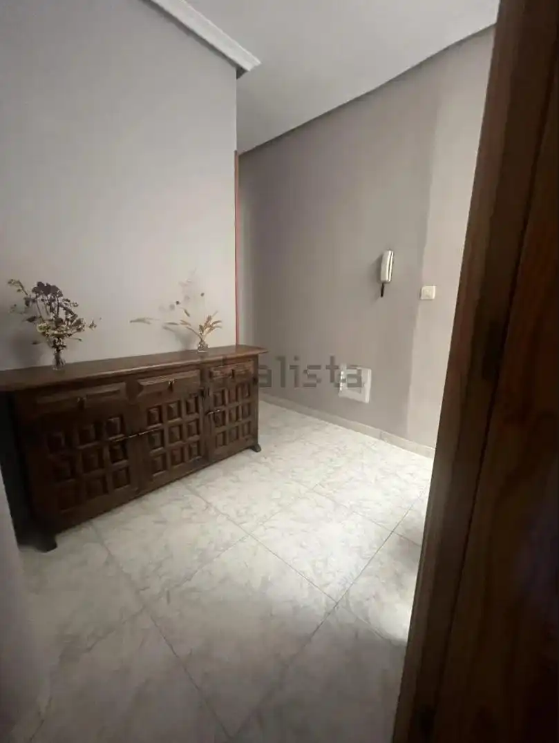 Schlafzimmer von Dachboden zum Verkauf in Cáceres mit Klimaanlage, Heizung und Terrasse