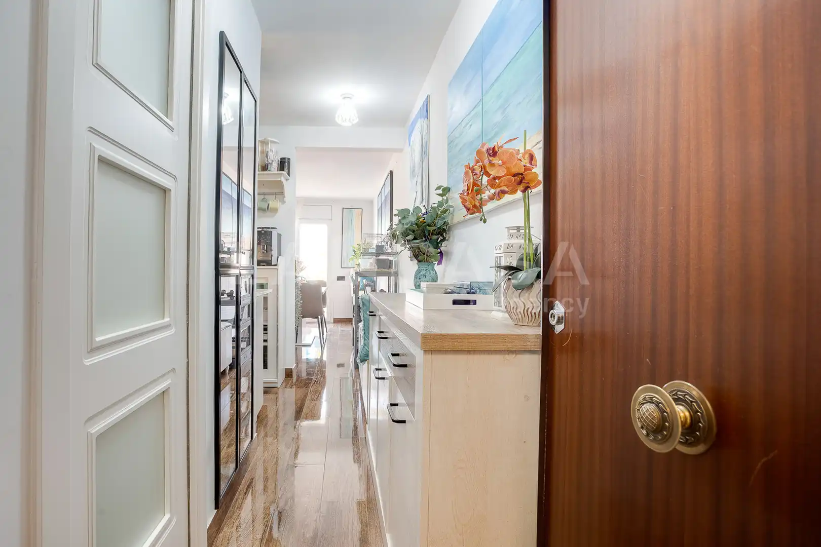 Piso en venta en L'Hospitalet de Llobregat con Balcón