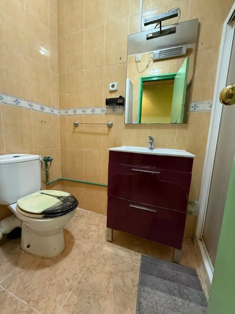 Bany de Pis en venda en Murcia amb Aire condicionat, Terrassa i Moblat