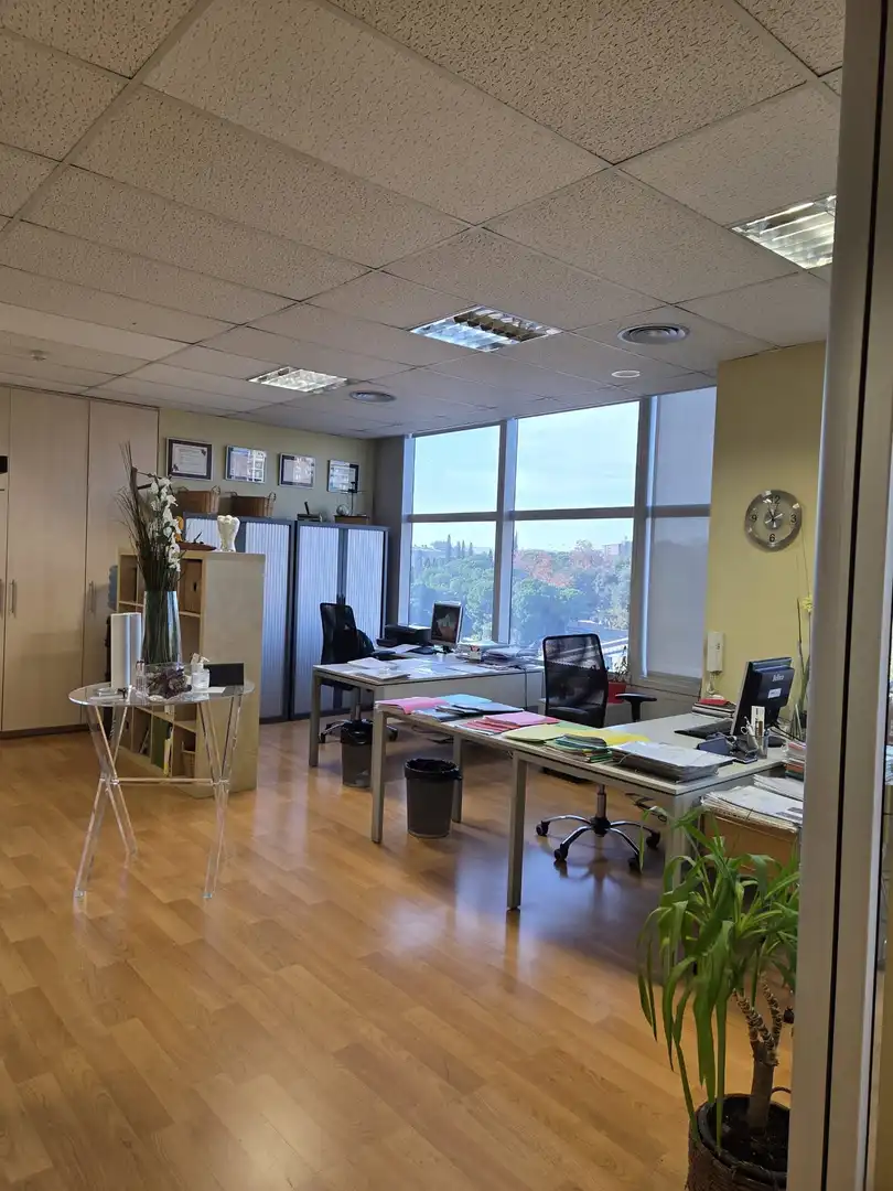 Oficina en venda en Sabadell