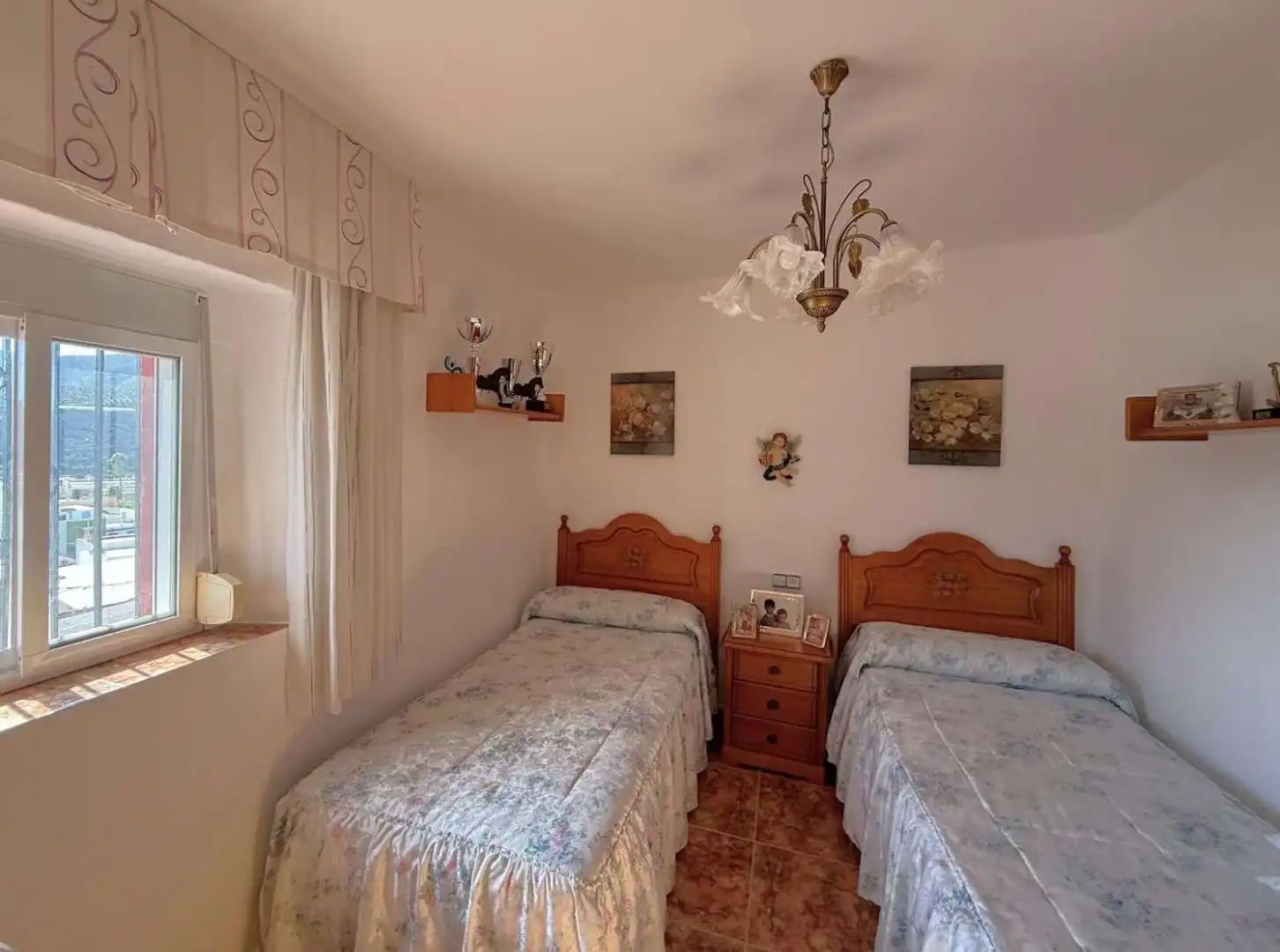Haus oder Chalet zum Verkauf in N/A, Vélez de Benaudalla