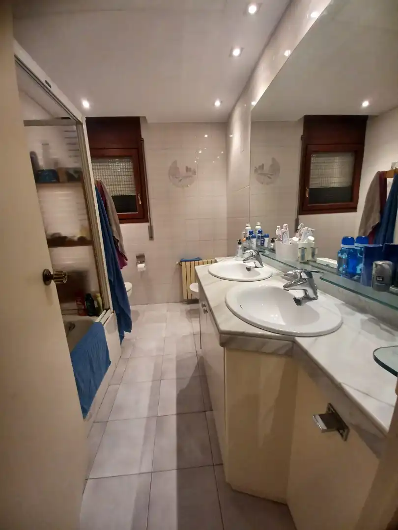 Baño de Piso en venta en Martorell con Calefacción y Balcón
