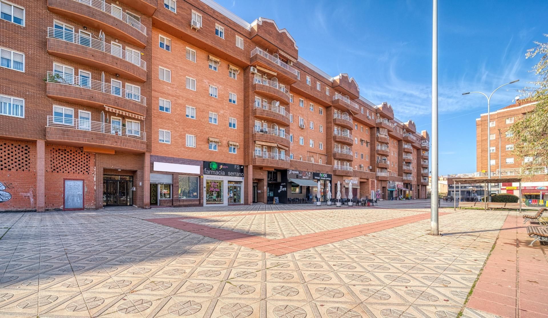 Exterior view of Premises for sale in Cuenca Capital