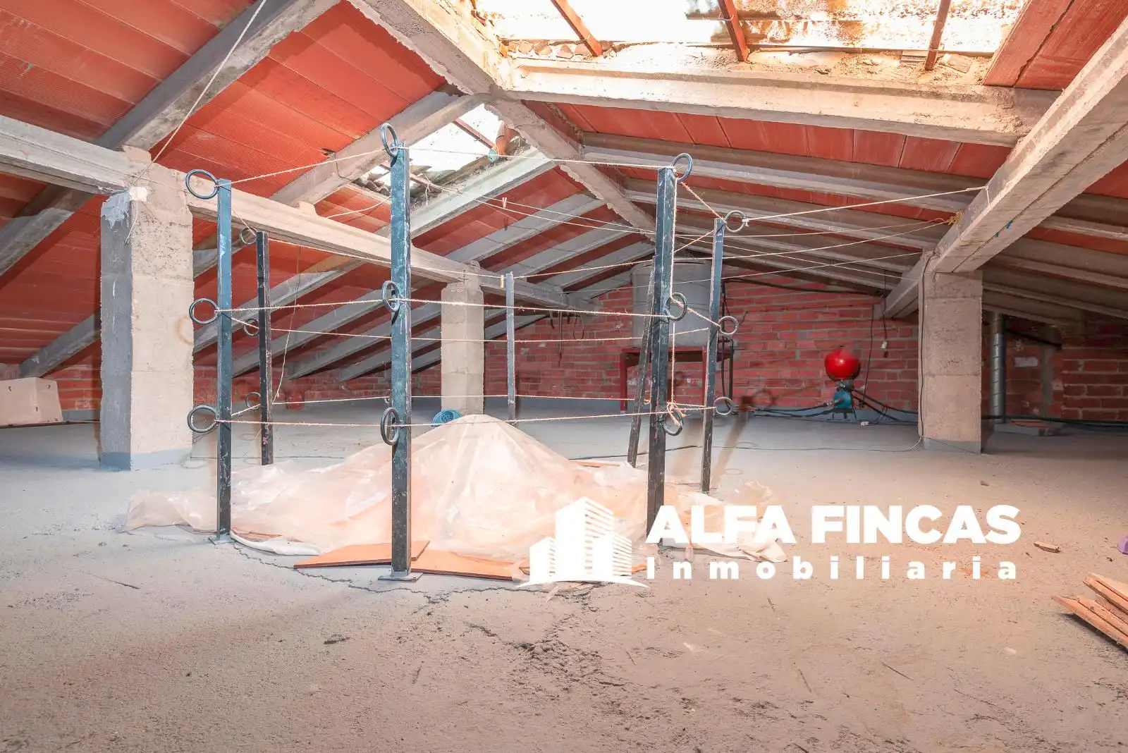 Houses for sale in La Alberca de Záncara   with Heating, Terrace and Balcony