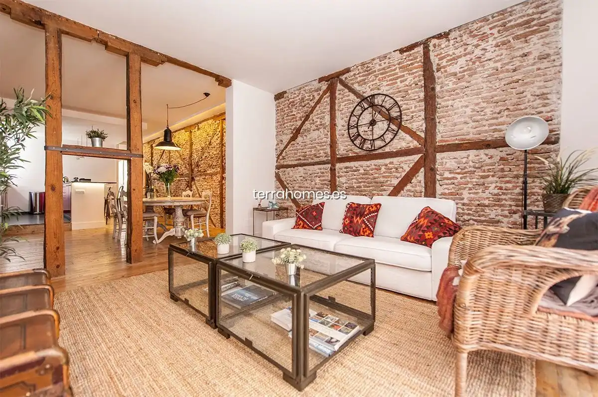 Sala de estar de Dúplex de alquiler en Madrid con Aire acondicionado, Calefacción y Amueblado