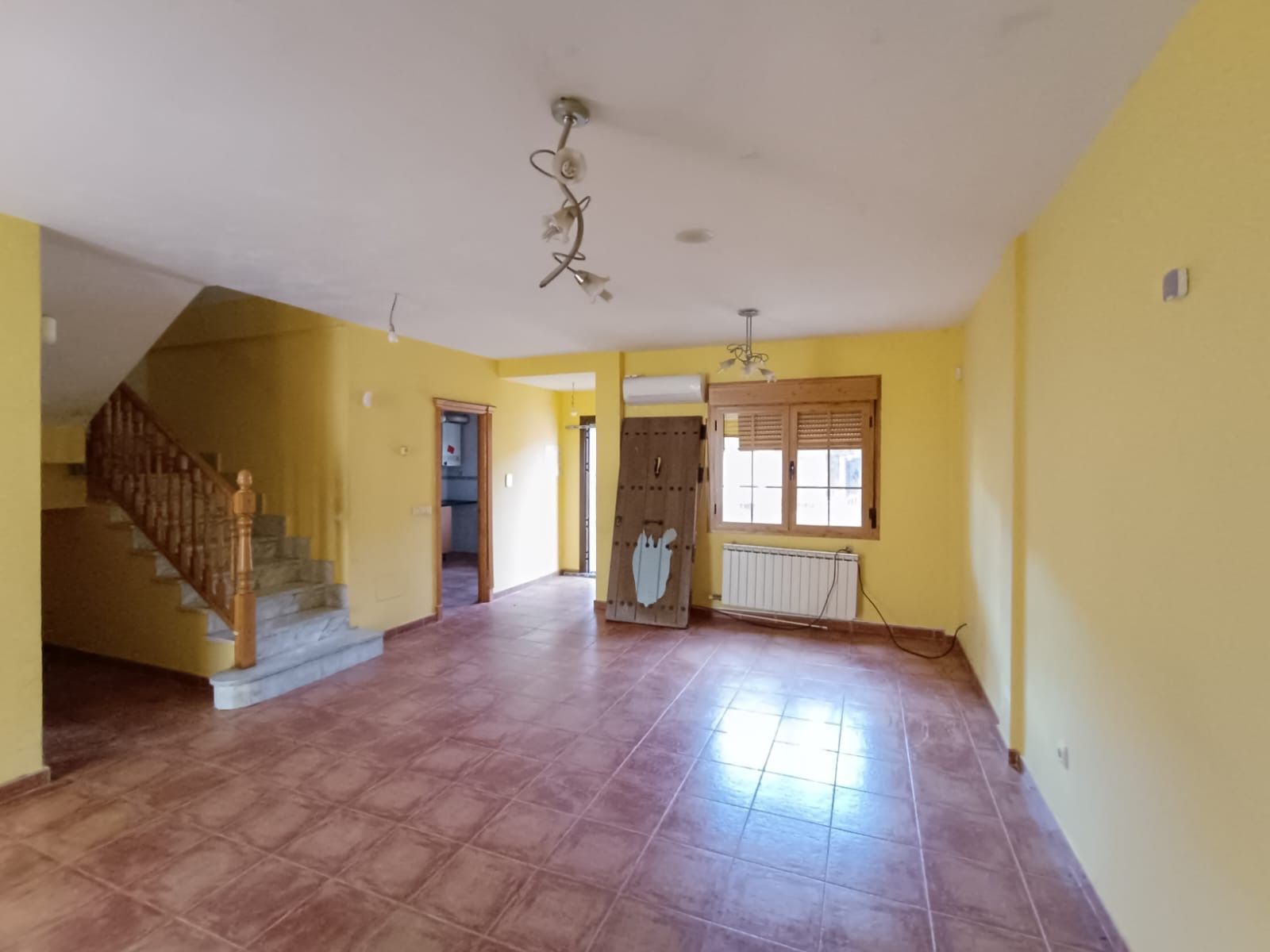 Casa adosada en venta en  Toledo Capital con Trastero