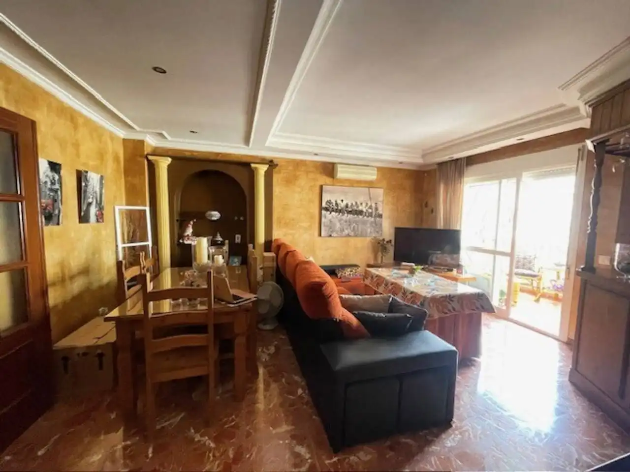 Sala d'estar de Pis en venda en Estepona amb Terrassa, Traster i Moblat