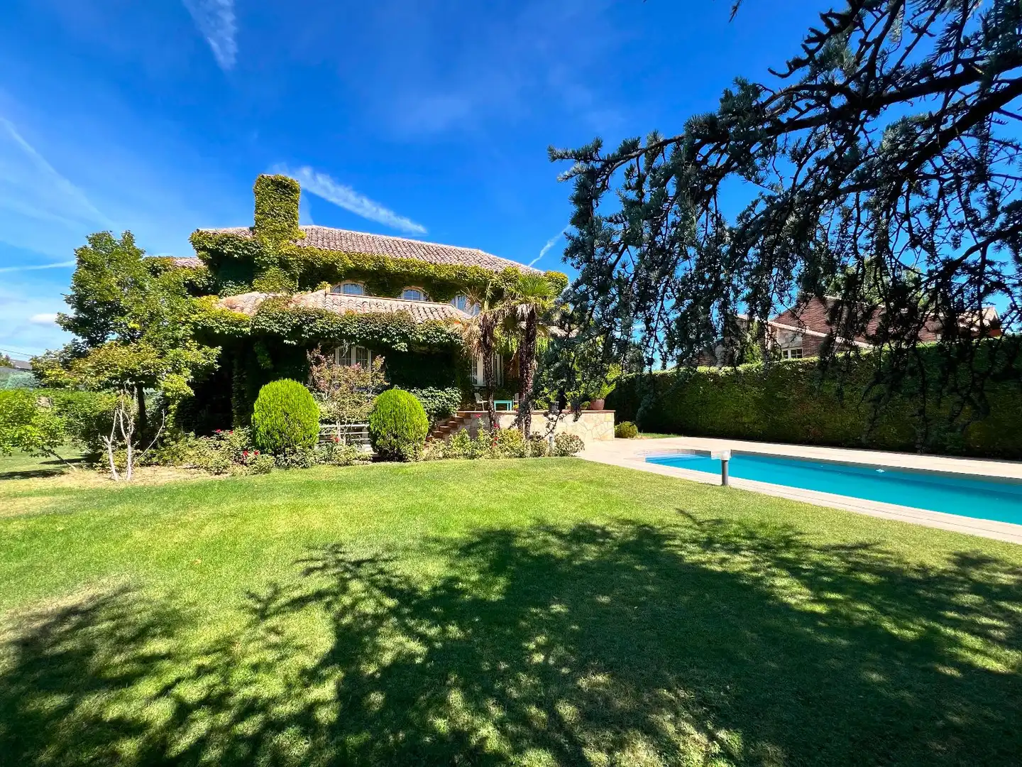 Jardí de Casa o xalet en venda en Villanueva de la Cañada amb Aire condicionat, Calefacció i Terrassa