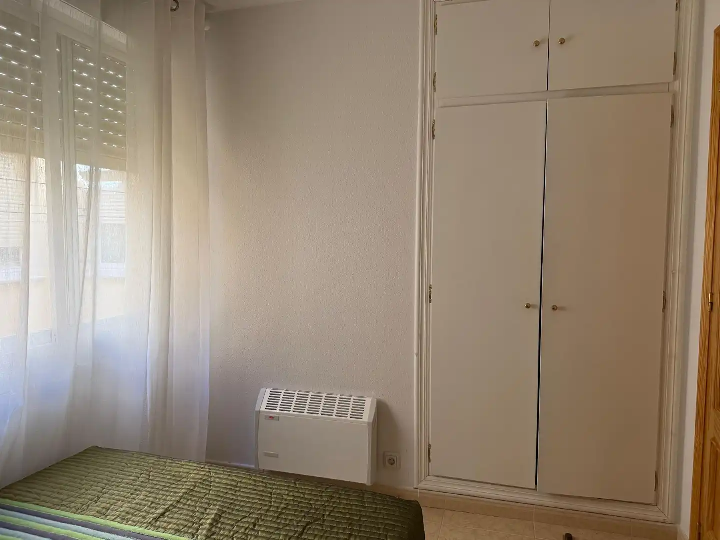 Bedroom of Flat for sale in Candeleda  with Air Conditioner and Heating
