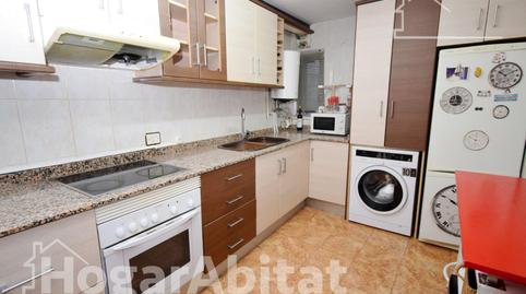 Foto 4 de Piso en venta en Calle Godelleta, Cheste, Valencia