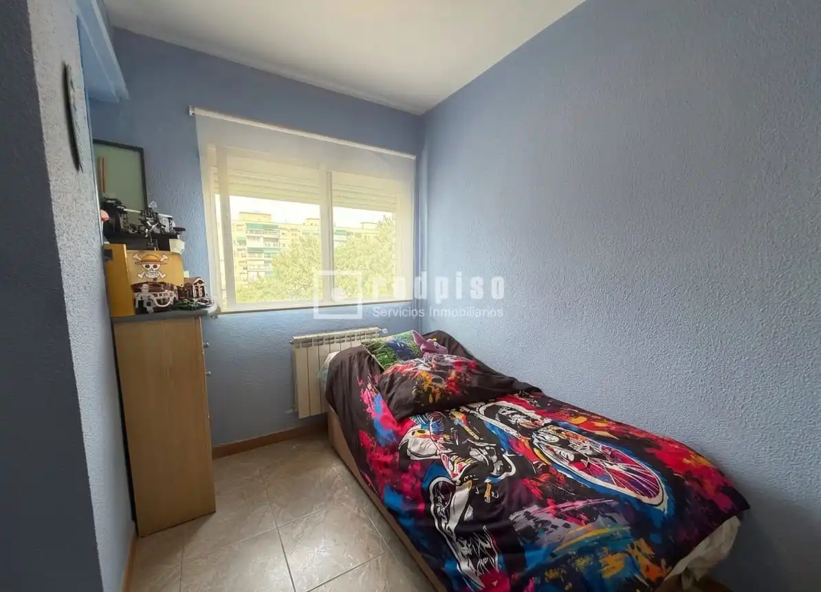 Schlafzimmer von Wohnung zum Verkauf in Alcalá de Henares mit Klimaanlage und Heizung