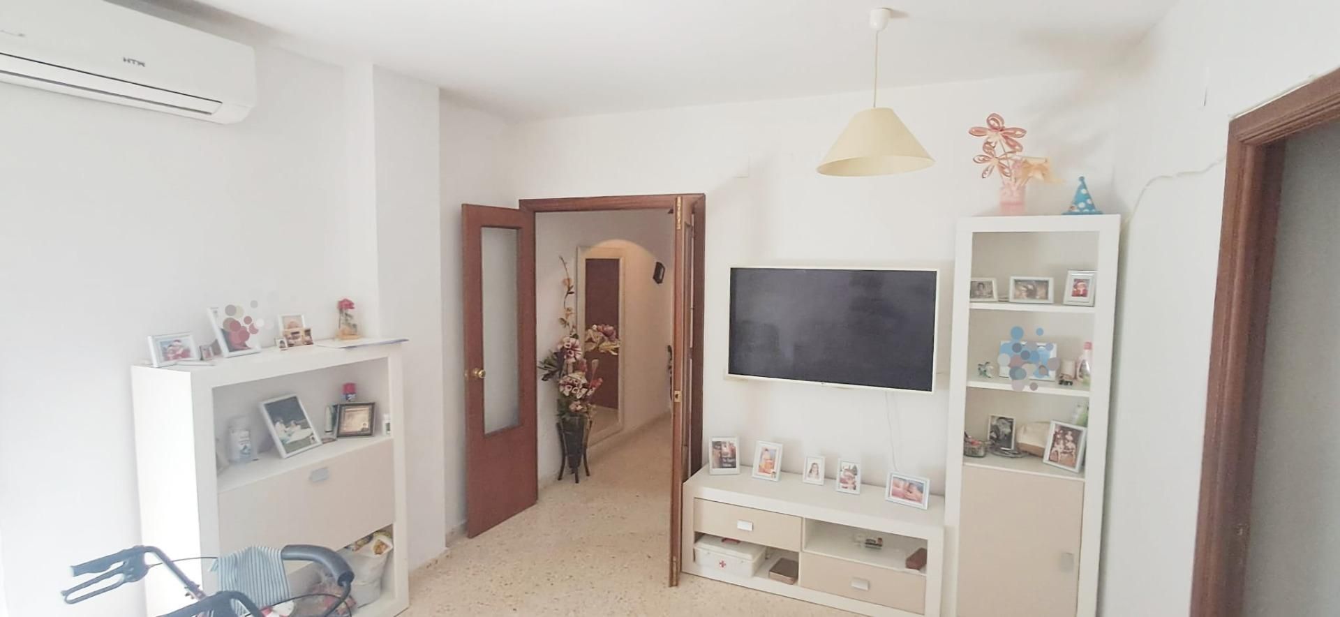 Flat for sale in Salesianos