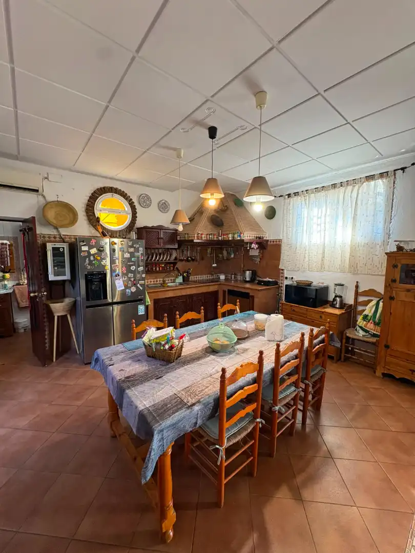 Cuina de Casa o xalet en venda en Sanlúcar de Barrameda amb Jardí privat, Piscina i Moblat