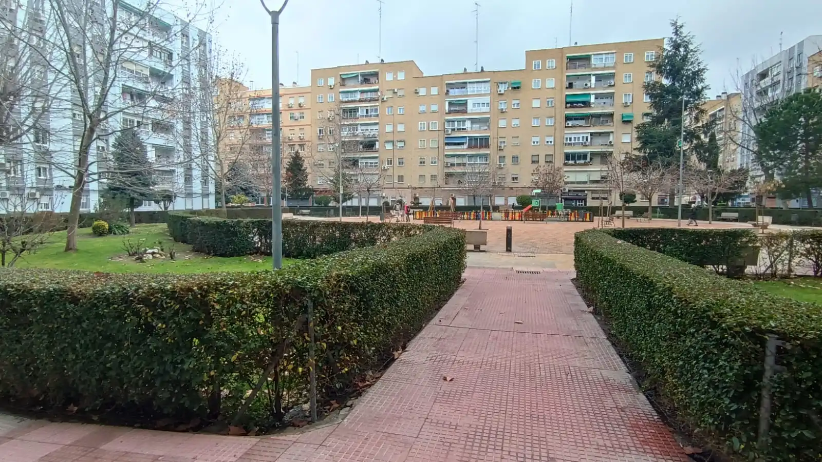 Vista exterior de Pis en venda en Móstoles amb Parquet i Terrassa