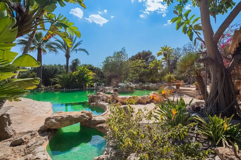 Piscina de Finca rústica en venta en Santanyí con Calefacción, Jardín privado y Terraza